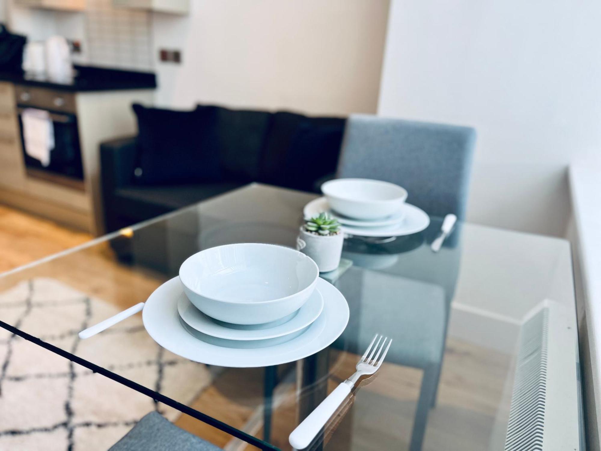 Fantastic Mill Apartment - 2023 Travellers Award Winner! マンチェスター エクステリア 写真